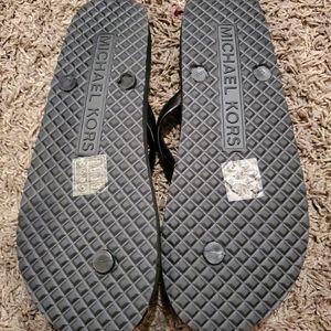 MK flip flops
